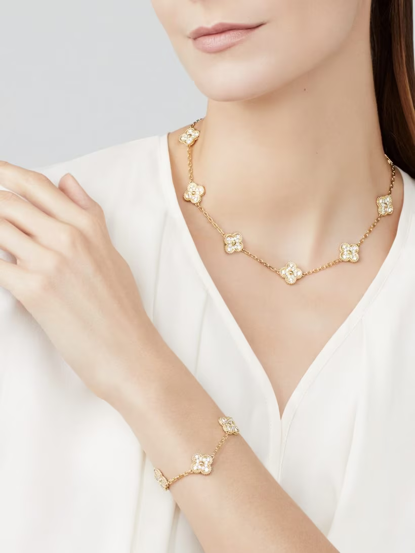 Clover Necklace (10 Designs) | Gold