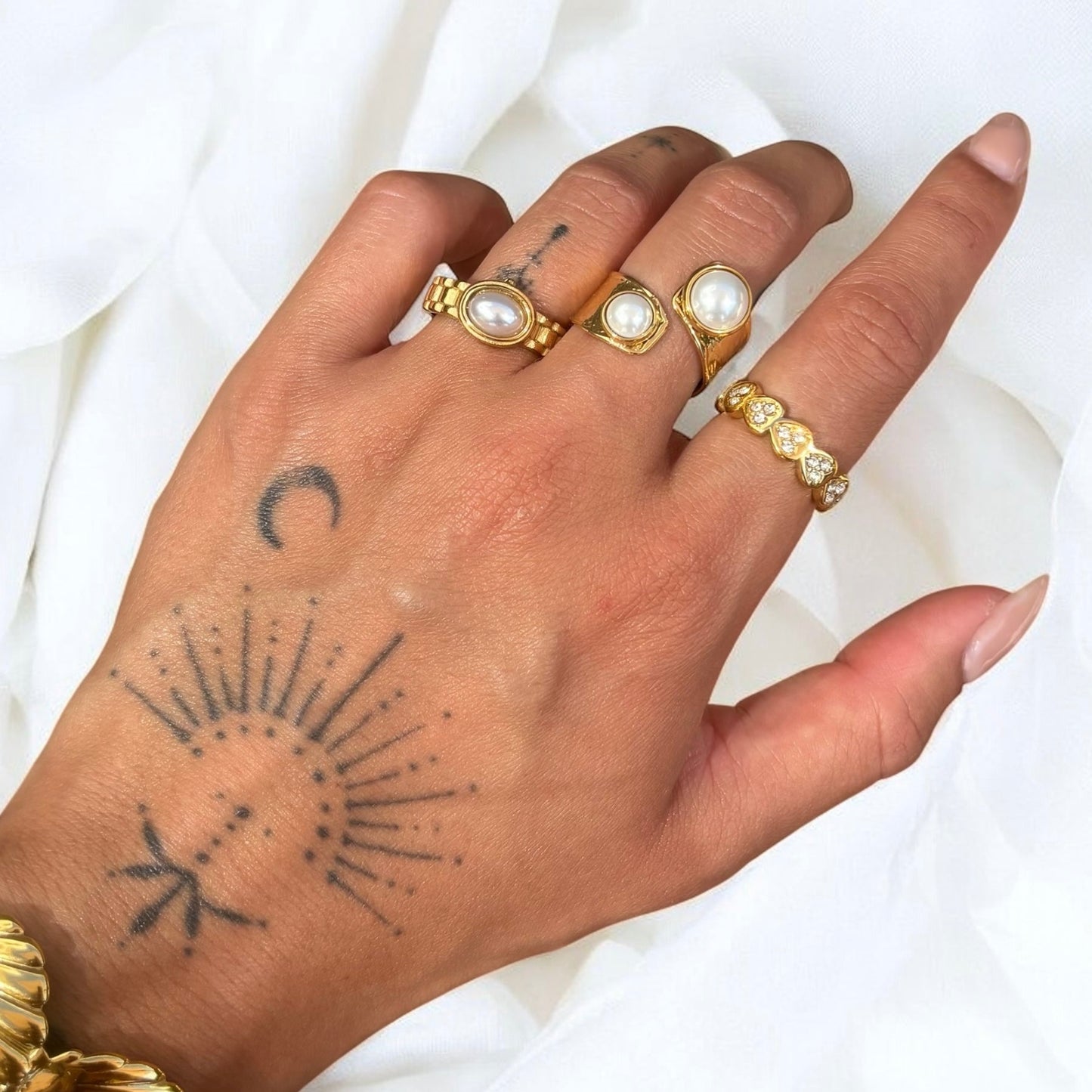 Isolde Ring (Adjustable)